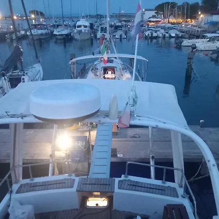 보트호텔 Boat Grado *